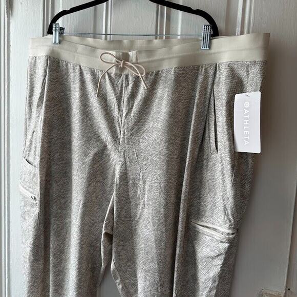 Athleta Pants Womens 26 Gray Venture Print Jogger Drawstring Cargo Pocketed NWT - Picture 2 of 10